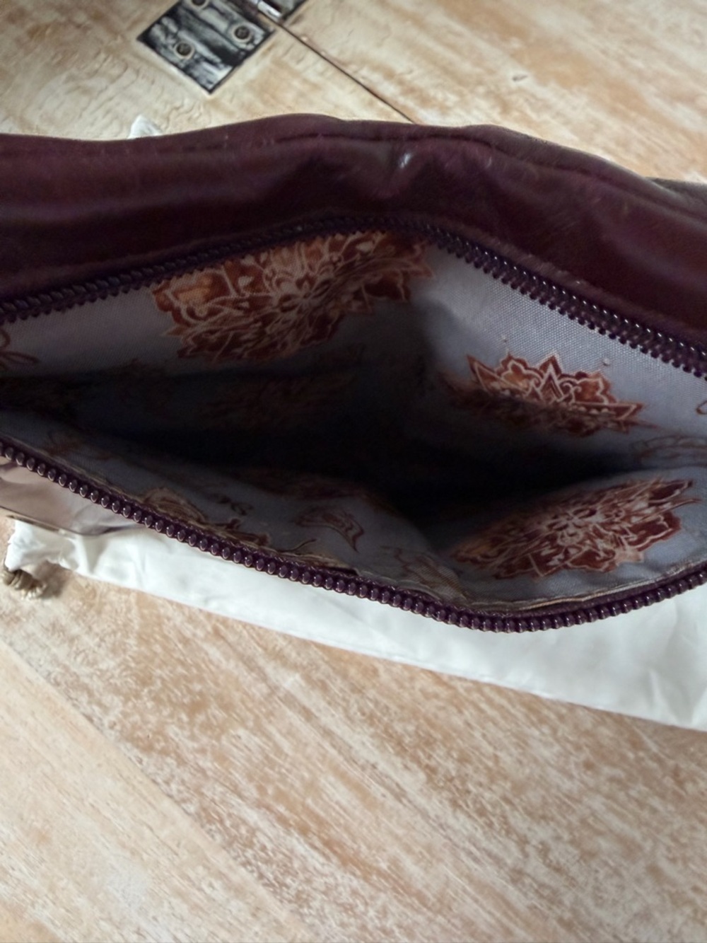 HOBO Leather Kiss-Lock Clutch in Burgundy - Picture 5 of 10